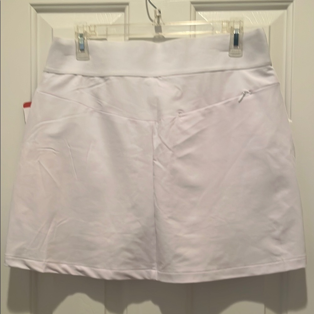 New Greg Norman Play Dry White Pull on Skort w/ pockets -NWT- Medium - Picture 2 of 3